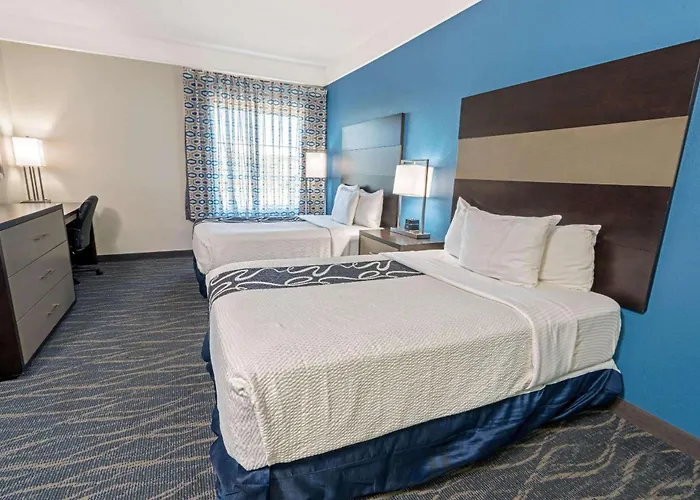 La Quinta By Wyndham I-10 West 3*