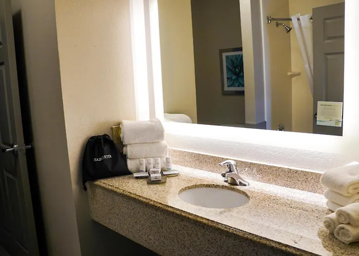 Hotel La Quinta By Wyndham I-10 West 3*
