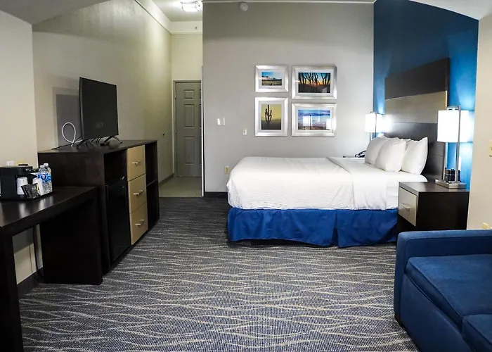 La Quinta By Wyndham I-10 West 3*