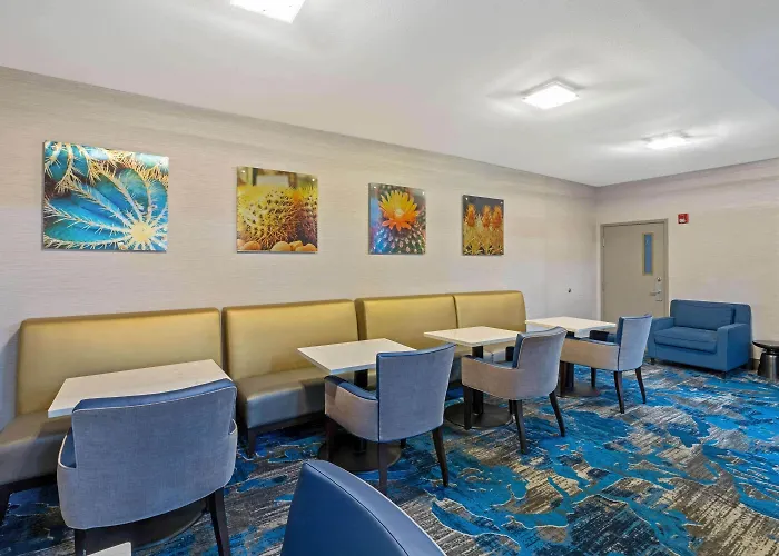 Hotel La Quinta By Wyndham I-10 West 3*