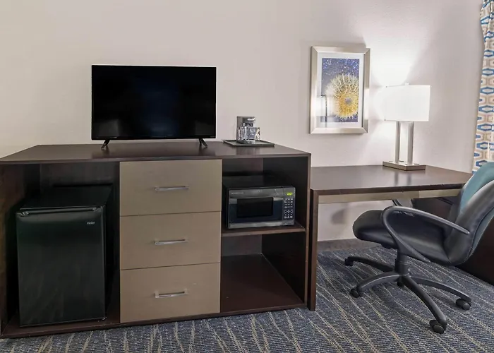 La Quinta By Wyndham I-10 West Hotel 3*
