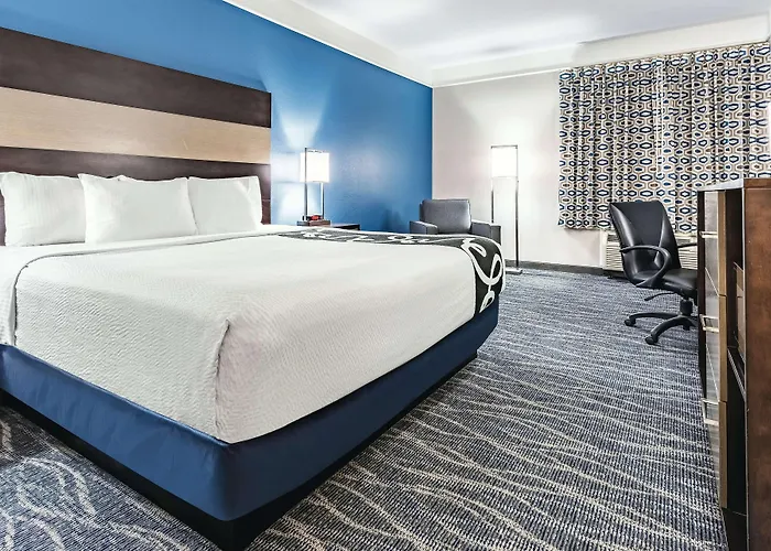 La Quinta By Wyndham I-10 West Hotel
