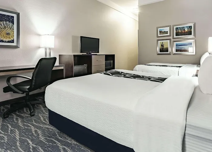 La Quinta By Wyndham I-10 West Hotel