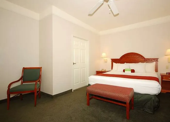 La Quinta By Wyndham I-10 West Hotel 3*